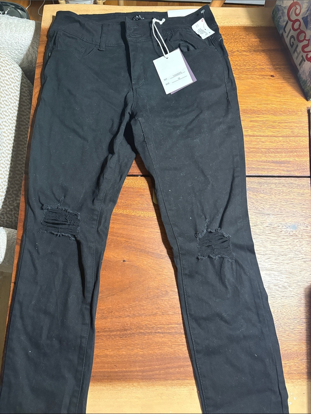 Black Distressed Women’s Jeans - Slim Fit